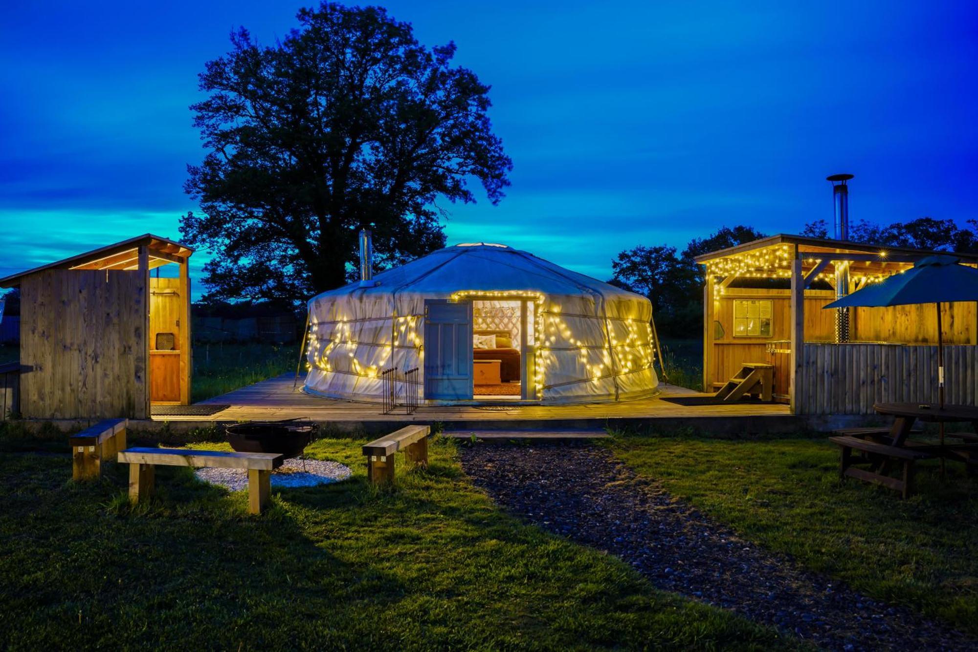 Glamp And Tipple Ltd Hotel Great Ellingham Eksteriør billede
