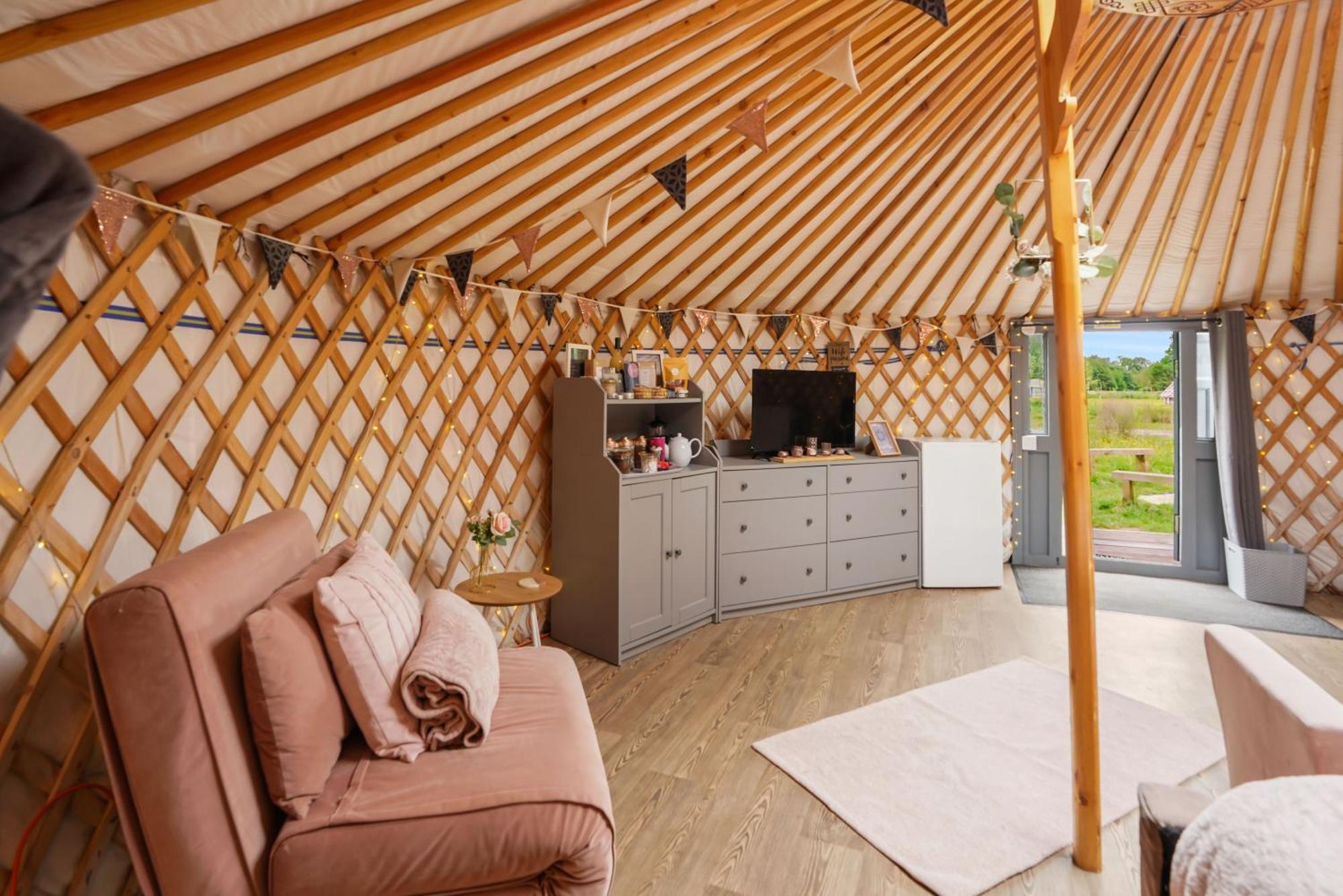 Glamp And Tipple Ltd Hotel Great Ellingham Eksteriør billede